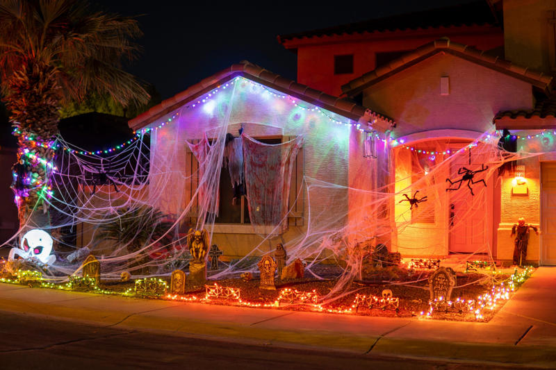 Spider webs DIY graveyard, Creepy carnival entrance, Inflatable Halloween, Pumpkin realness, Dress your door, Spider webs, Go oversized, Ghostbusters house, A famous graveyard, Towering monsters, Spooky sophistication, Scary toy box, Spooky smoke machine, Killer animals, Skeleton musicians, Light it up, Make them scream, Climbing skeletons, Halloween buffet, Pumpkin jellyfish, Halloween in Istanbul, A witchy entrance, Pumpkin hospital, Creepy chandeliers, Whimsical ghosts, Breaking out, Sick pumpkins