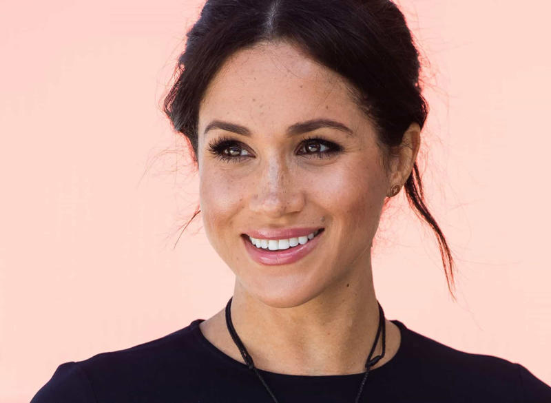 Meghan Markle Gwyneth Paltrow, Chrissy Teigen, Tracee Ellis Ross, Meghan Markle, Drew Barrymore, Ashley Graham, Kim Kardashian, Eva Longoria, Khloé Kardashian, Keira Knightley, Jessica Alba, Victoria Beckham, Christina Applegate, Gigi Hadid, Adriana Lima, Julia Stiles, Lily Aldridge, Margot Robbie, Gal Gadot, Karen Elson, Kate Upton, Molly Sims, Rosie Huntington-Whiteley, Rebecca Minkoff