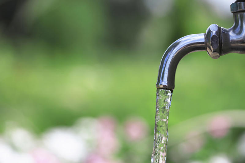 世界でも”水道水”がそのまま飲める国は少ない, 『水道水が綺麗な国』トップ５, 第1位 アイスランド, 第2位 フィンランド, 第3位 ノルウェー, 第5位 オーストリア, その他に水道水が飲める国は？, 海外ではミネラルウォーターを購入して飲むのが安全