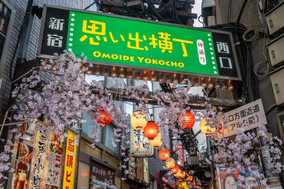 首都圏有数のターミナル駅「渋谷」, 渋谷は「中途半端」、新宿との差は地下街と鉄道アクセス, 平日と週末で「顔が違う街」、IT系は飲みに行かない？, 渋谷の“流出先”は、恵比寿・三軒茶屋？, 問われる駅の「目的地化」、東京駅から学ぶべきこと