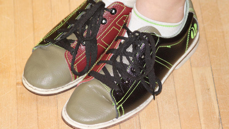 11. Bowling-Style Shoes 1. Toe Shoes For The Street, 2. Heel-less "Gravity-Defying" Shoes, 3. Velcro Dress Shoes, 4. Flip-Flop Boots, 5. Extreme Square-Toe Dress Shoes, 6. Jelly Sandals For Adults, 7. Stiletto Sneakers, 8. Oversized Clownish Skate Shoes, 9. Inflatable Sneakers With Pumps, 10. Light-Up Sneakers For Grown-Ups, 11. Bowling-Style Shoes, 12. Moon Boots, 13. Hyper-Pointy "Witch" Shoes, 14. Creeper Shoes' Thick Soles, 15. Denim Boots, 16. Sock Sneakers, 17. Disco-Era Gold Platform Boots, 18. Heelys For Adults, 19. Sculptural Heels, 20. Knee-High Converse Sneakers
