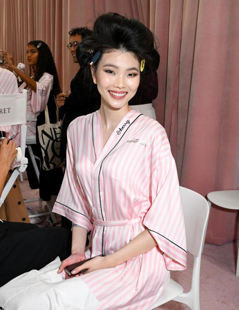 The 2025 Victoria’s Secret Fashion Show – Backstage