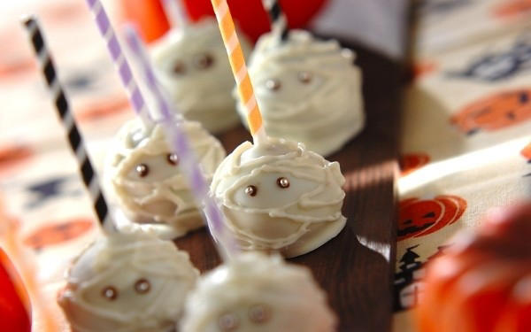ハロウィンカボチャパイ, ハロウィンクッキー, パンプキンのシフォンケーキ, ハロウィンロリポップ, ハロウィンおばけのチョコレートケーキ, ハロウィンサラダ, コーンと野菜のキッシュ, まるごとカボチャのパーティーパンプキングラタン, ハロウィンおばけカレー