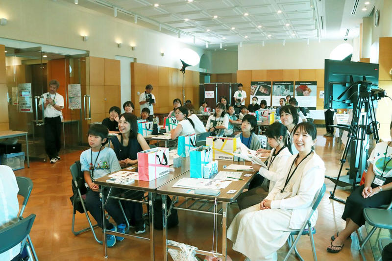 内向的でシャイなこども時代, 「かわいい」ってどういうこと？, 無理なダイエット, 高校の恩師が教えてくれたこと, みんなの正解ばかり求めた大学時代, ブラジャーの開発に挑戦, 美の基準は変わる