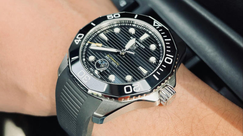 1. Rolex, 2. Patek Philippe, 3. Audemars Piguet, 4. Omega, 5. Cartier, 6. Tag Heuer, 7. Jaeger-LeCoultre, 8. Breitling, 9. Panerai, 10. Vacheron Constantin, 1. Seiko, 2. Orient, 3. Tissot, 4. Hamilton, 5. Casio, 6. Timex, 7. Citizen, 8. Bulova, 9. Baltic, 10. Dan Henry