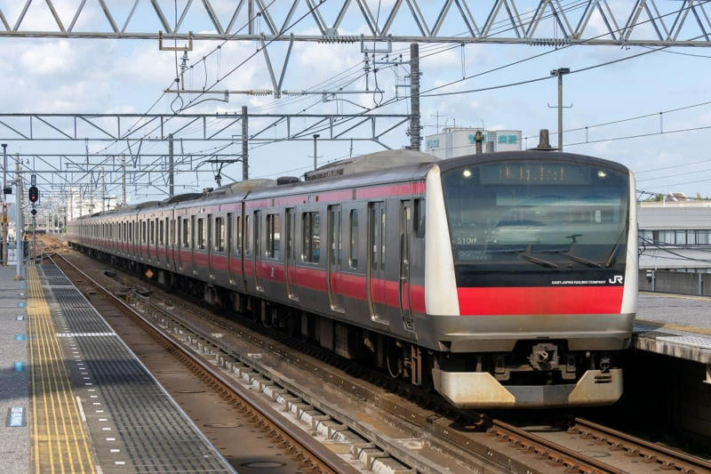 首都圏各地から手軽に旅情を味わえる外房線（JR東日本）, 内房線と双子のような存在の路線, 観光から通勤までマルチに活躍する〔わかしお〕, JR東日本の通勤電車の礎となった209系が現役, 房総旅の強い味方！「サンキュー♥ちばフリー乗車券」, 外房線の見どころ, 七夕のイラストが描かれた茂原のガスタンク, 鵜原理想郷や鯛の浦など観光スポットが目白押し, 外房線（JR東日本） データ