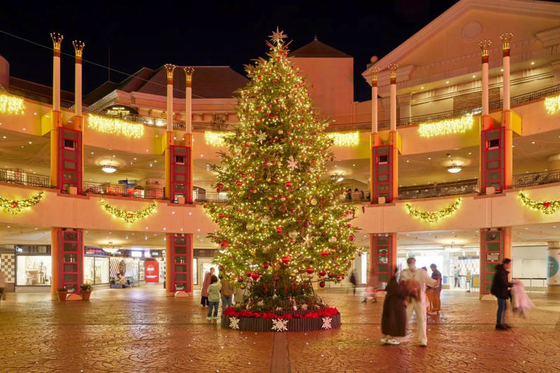 東京ディズニーランド：10年ぶりの新パレード「トイズ・ワンダラス・クリスマス！」, 東京ディズニーシー：ミッキーやダッフィーが登場する「ディズニー・クリスマス・グリーティング」, 両パーク共通の楽しみ方：クリスマスツリーや夜空を彩る花火, クリスマス限定のスペシャルグッズ＆メニューも登場, ディズニーホテルやリゾートラインでもクリスマス気分を満喫, 「ディズニー・クリスマス」概要