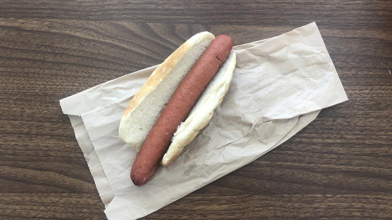 10. Dairy Queen Hot Dog, 9. Skyline Chili Plain Hot Dog, 8. Sonic All-American Dog, 7. Sheetz Made-to-Order Hot Dog, 6. Rally's Grilled Hot Dog, 5. Swensons Hot Dog, 4. Costco Hot Dog, 3. Freddy's Vienna All-Beef Hot Dog, 2. Five Guys Hot Dog, 1. Shake Shack Flat-Top Hot Dog