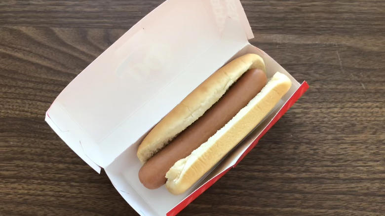 10. Dairy Queen Hot Dog, 9. Skyline Chili Plain Hot Dog, 8. Sonic All-American Dog, 7. Sheetz Made-to-Order Hot Dog, 6. Rally's Grilled Hot Dog, 5. Swensons Hot Dog, 4. Costco Hot Dog, 3. Freddy's Vienna All-Beef Hot Dog, 2. Five Guys Hot Dog, 1. Shake Shack Flat-Top Hot Dog
