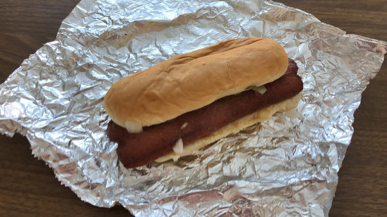 10. Dairy Queen Hot Dog, 9. Skyline Chili Plain Hot Dog, 8. Sonic All-American Dog, 7. Sheetz Made-to-Order Hot Dog, 6. Rally's Grilled Hot Dog, 5. Swensons Hot Dog, 4. Costco Hot Dog, 3. Freddy's Vienna All-Beef Hot Dog, 2. Five Guys Hot Dog, 1. Shake Shack Flat-Top Hot Dog