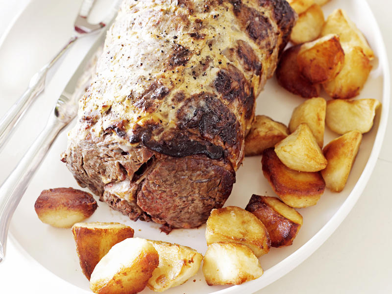 Ingredients, Can I freeze the roasted potatoes?, Are these roast baby potatoes vegetarian?, Choosing the right olive oil for your roast baby potatoes, More side dish ideas, Serve with…