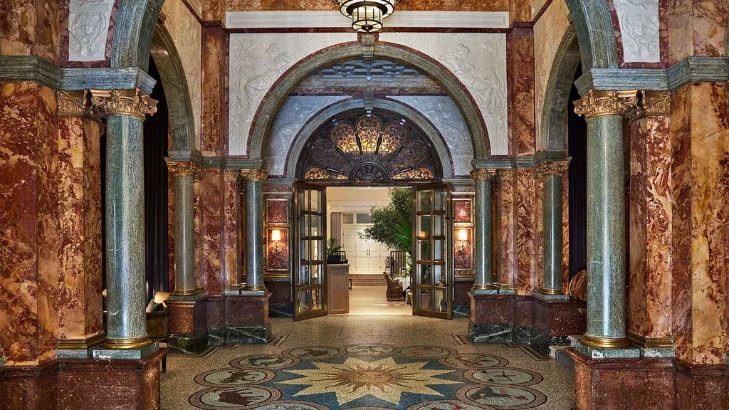 Where To Stay In London, Where To Eat In London, Where To Drink In London, Where To Shop In London