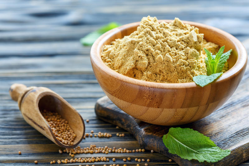 Bay leaf, Black pepper, Cayenne red pepper, Celery salt, Ground cinnamon, Chili powder, Ground cumin, Dill weed, Curry powder, Garlic powder, Garlic salt, Ground ginger, Himalayan pink salt, Italian seasoning, Dry mustard powder, Ground nutmeg, Lemon pepper, Onion powder, Parsley flakes, Red pepper (crushed), Poppy seeds, Seasoned salt, Rubbed sage, Sesame seeds