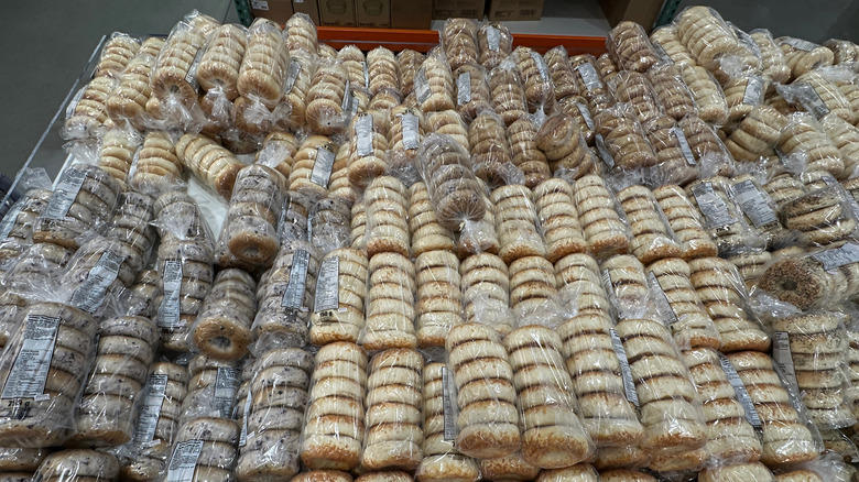 Fresh produce, Dairy products, Protein bars, Bagels and bread, Tortillas