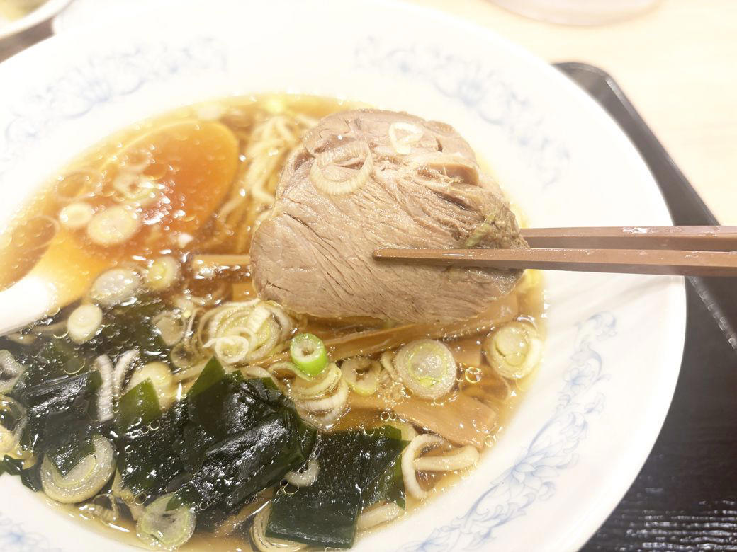 ラーメンが550円で食べられるの？, 素材までこだわった中華料理を驚きの価格で, 毎日でも食べたいこだわりの自家製焼餃子, 中華料理なのに玄米を選べる理由, 駅直結でアクセス抜群、今後も店舗拡大予定