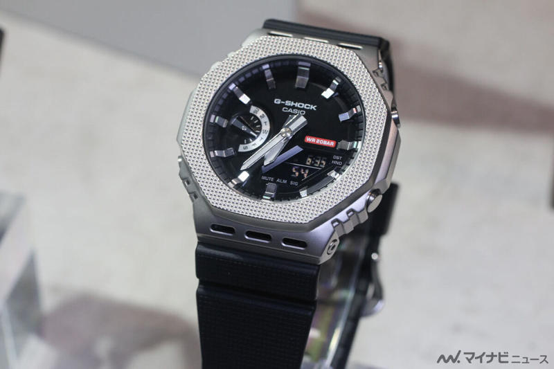 新生G-STEEL「GST-B1000」シリーズ登場！, 耐衝撃構造をAIとともに再構築した「GMW-BZ5000」シリーズ, ステップカウンターやライフログ、モバイルリンクをソーラー充電のみで賄える「GA-B010」シリーズ, ウレタン外装の最新オリジン「GW-BX5600」シリーズ, モノトーン メタルカバード「GM-5600M」「GM-2100M」シリーズ