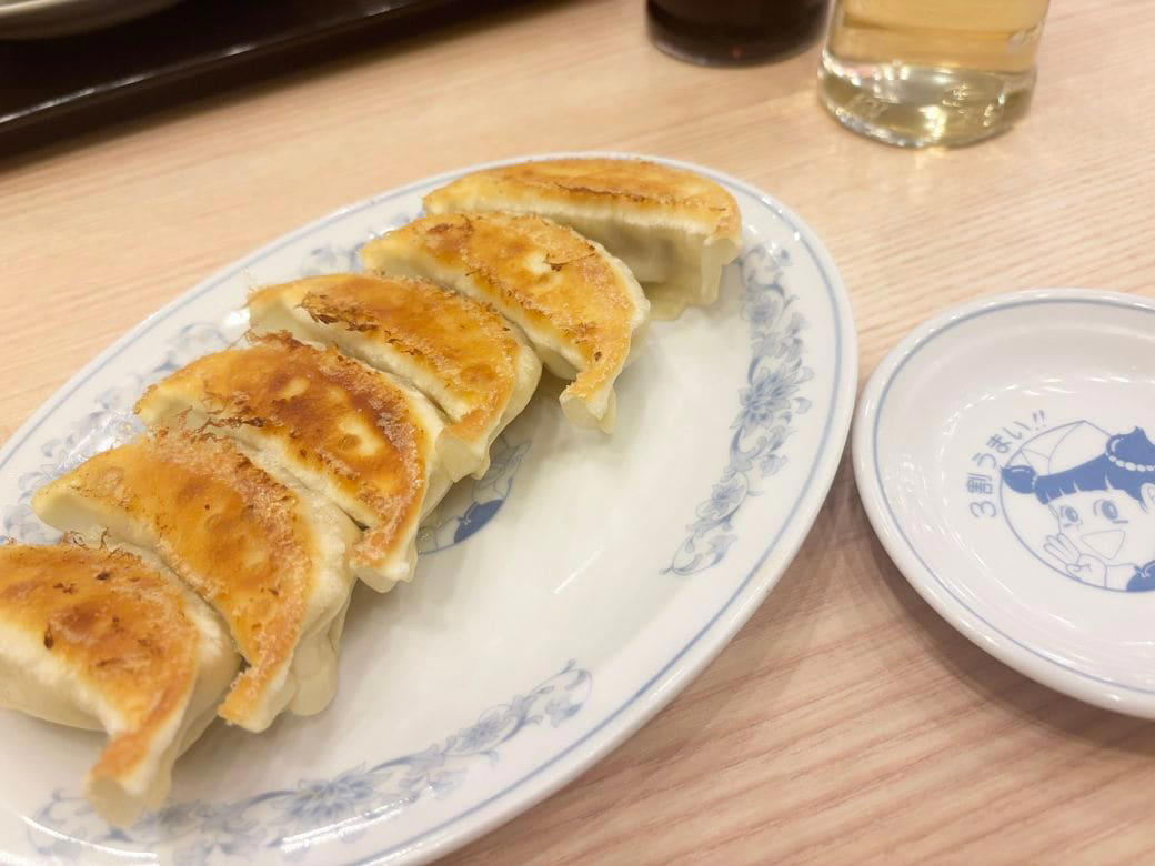 ラーメンが550円で食べられるの？, 素材までこだわった中華料理を驚きの価格で, 毎日でも食べたいこだわりの自家製焼餃子, 中華料理なのに玄米を選べる理由, 駅直結でアクセス抜群、今後も店舗拡大予定