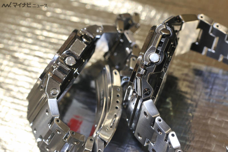 新生G-STEEL「GST-B1000」シリーズ登場！, 耐衝撃構造をAIとともに再構築した「GMW-BZ5000」シリーズ, ステップカウンターやライフログ、モバイルリンクをソーラー充電のみで賄える「GA-B010」シリーズ, ウレタン外装の最新オリジン「GW-BX5600」シリーズ, モノトーン メタルカバード「GM-5600M」「GM-2100M」シリーズ