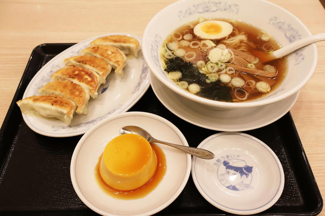 ラーメンが550円で食べられるの？, 素材までこだわった中華料理を驚きの価格で, 毎日でも食べたいこだわりの自家製焼餃子, 中華料理なのに玄米を選べる理由, 駅直結でアクセス抜群、今後も店舗拡大予定