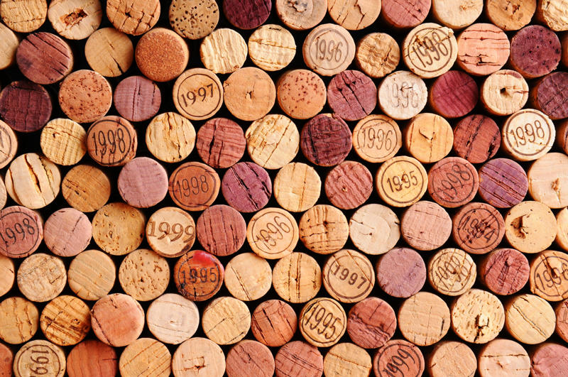 Wine corks 30 DIY Christmas decorations made from everyday objects, Clothespins, Wool blankets, Paint chips, Wine corks, Candy canes, Deck of cards, Pinecones, Sheet music, Cookie cutters, Pennant flags, Blanket scarfs, Magazines, Jam jars, Mason jars, Branches, Christmas light bulbs, Toilet paper rolls, Christmas cards, Envelopes, Salt shakers, Wrapping paper, Coffee filters