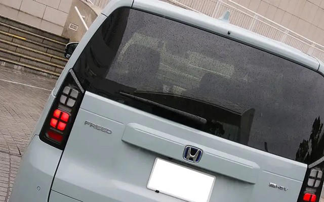 ホンダフリードの歴史・概要, コンセプト＆外装デザイン比較, 予防安全装備の比較, 内装、室内空間の比較, 走行性能、燃費性能の比較, おすすめは2代目フリード？それとも新型3代目フリード？, 2代目フリードのお勧めのグレードやオプションは？, 3代目フリード（GT系）のお勧めのグレードやオプションは？, 3代目フリード（GT系）の燃費、ボディサイズなどスペック