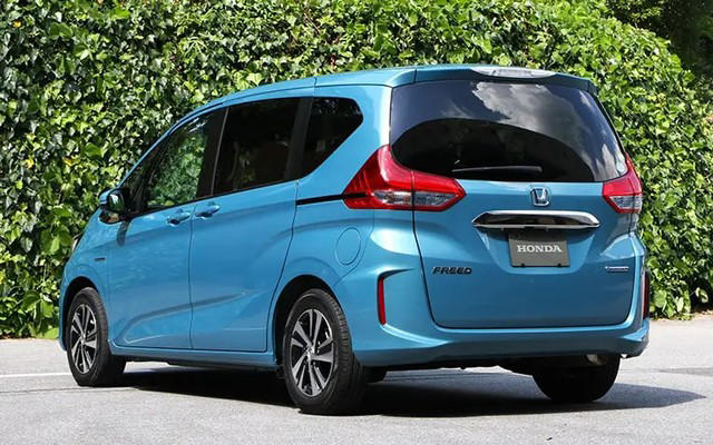 ホンダフリードの歴史・概要, コンセプト＆外装デザイン比較, 予防安全装備の比較, 内装、室内空間の比較, 走行性能、燃費性能の比較, おすすめは2代目フリード？それとも新型3代目フリード？, 2代目フリードのお勧めのグレードやオプションは？, 3代目フリード（GT系）のお勧めのグレードやオプションは？, 3代目フリード（GT系）の燃費、ボディサイズなどスペック