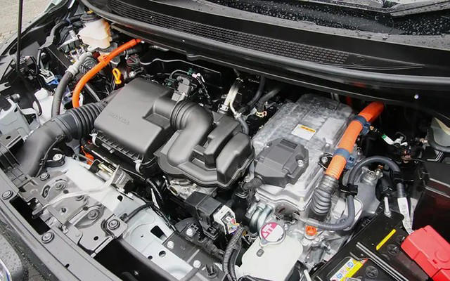 ホンダフリードの歴史・概要, コンセプト＆外装デザイン比較, 予防安全装備の比較, 内装、室内空間の比較, 走行性能、燃費性能の比較, おすすめは2代目フリード？それとも新型3代目フリード？, 2代目フリードのお勧めのグレードやオプションは？, 3代目フリード（GT系）のお勧めのグレードやオプションは？, 3代目フリード（GT系）の燃費、ボディサイズなどスペック