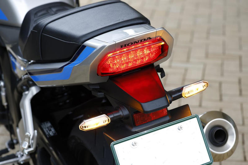 ホンダ「CB1000F」インプレ（太田安治）, ホンダ「CB1000F」カラー・人気投票, ホンダ「CB1000F」ライディングポジション・足つき性, ホンダ「CB1000F」各部装備・ディテール解説, ホンダ「CB1000F」動画・写真, ホンダ「CB1000F」主なスペック・燃費・製造国・価格, ホンダ「CB1000F」関連のおすすめ記事