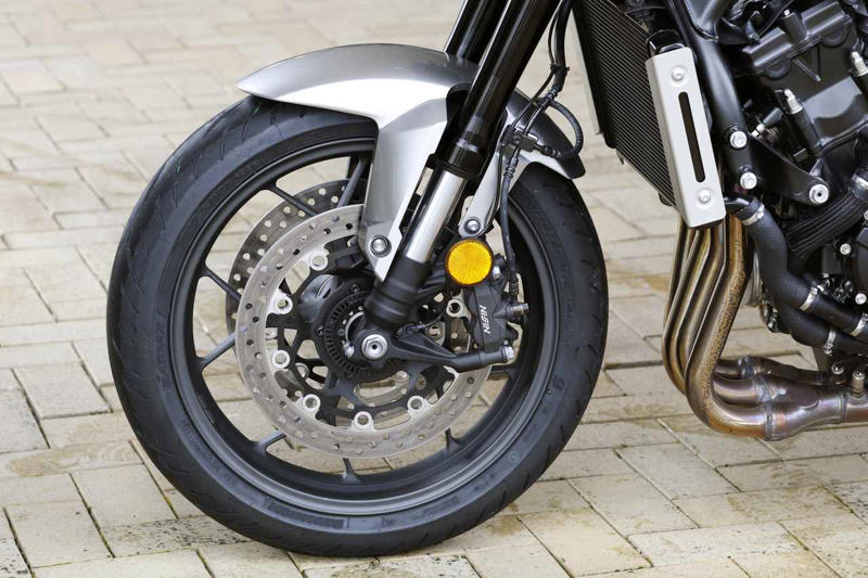 ホンダ「CB1000F」インプレ（太田安治）, ホンダ「CB1000F」カラー・人気投票, ホンダ「CB1000F」ライディングポジション・足つき性, ホンダ「CB1000F」各部装備・ディテール解説, ホンダ「CB1000F」動画・写真, ホンダ「CB1000F」主なスペック・燃費・製造国・価格, ホンダ「CB1000F」関連のおすすめ記事