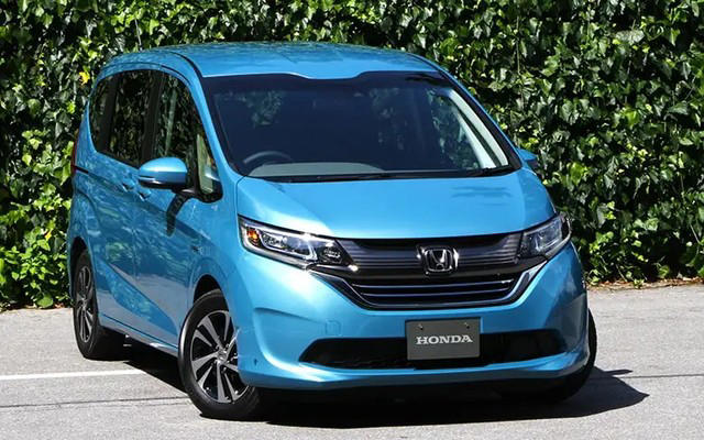 ホンダフリードの歴史・概要, コンセプト＆外装デザイン比較, 予防安全装備の比較, 内装、室内空間の比較, 走行性能、燃費性能の比較, おすすめは2代目フリード？それとも新型3代目フリード？, 2代目フリードのお勧めのグレードやオプションは？, 3代目フリード（GT系）のお勧めのグレードやオプションは？, 3代目フリード（GT系）の燃費、ボディサイズなどスペック