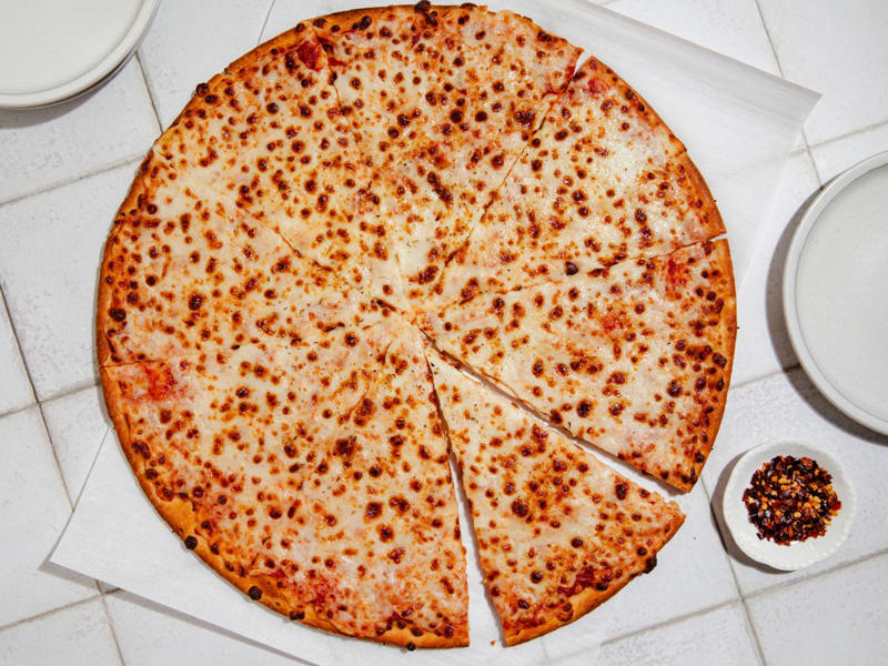 How I Chose and Tested the Thin-Crust Pizzas, The Best Fast Food Thin-Crust Pizzas, Ranked, 4th Place: Papa Johns, 3rd Place: Domino's, 2nd Place: Pizza Hut, 1st Place: Little Caesars