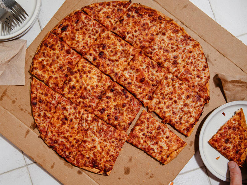 How I Chose and Tested the Thin-Crust Pizzas, The Best Fast Food Thin-Crust Pizzas, Ranked, 4th Place: Papa Johns, 3rd Place: Domino's, 2nd Place: Pizza Hut, 1st Place: Little Caesars