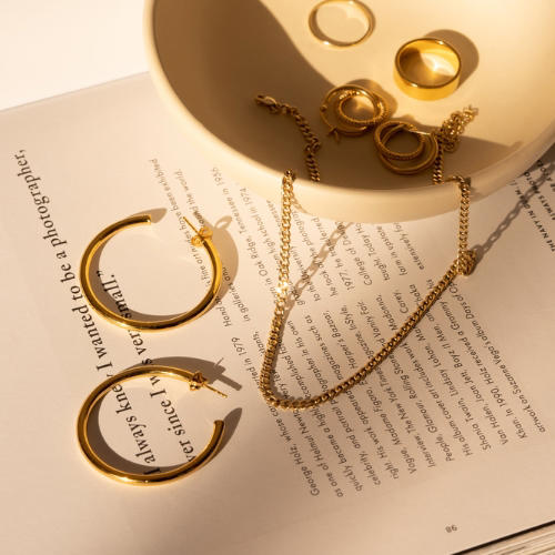 The best affordable jewellery brands to shop in Australia, Francesca Jewellery, By Charlotte, Reliquia Jewellery, Class A Jewellers, Arms Of Eve, Saint Valentine