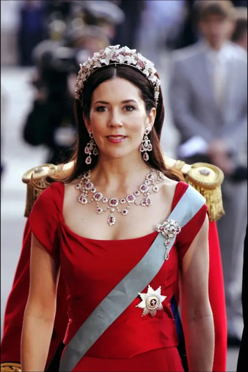 Pearl Poiré tiara, Emerald tiara , Ruby tiara, Gold tiara, Diamond Bandeau, Edwardian tiara, Midnight tiara , Wedding tiara