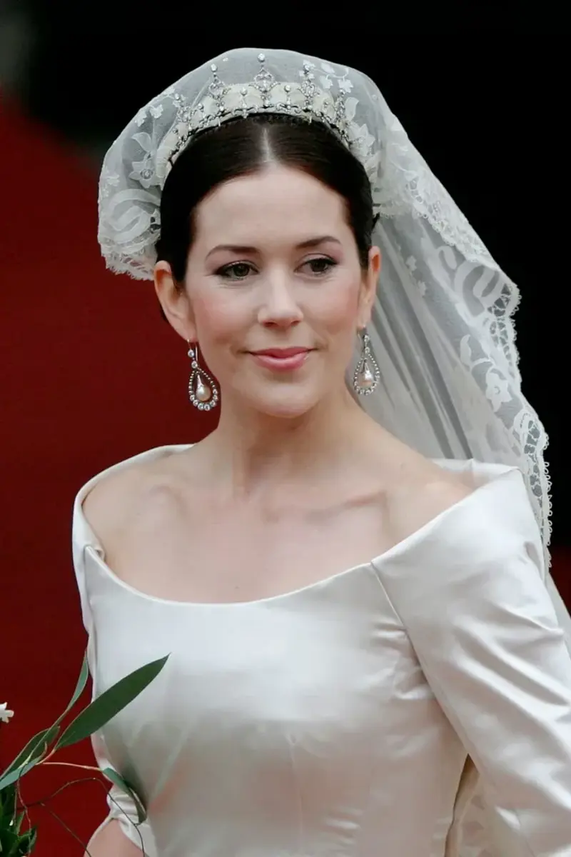 Pearl Poiré tiara, Emerald tiara , Ruby tiara, Gold tiara, Diamond Bandeau, Edwardian tiara, Midnight tiara , Wedding tiara