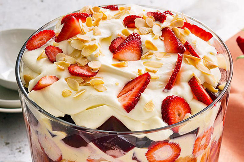 Double chocolate mousse trifle, Pavlova cheesecake, Christmas fruitcake, Choco-caramel popcorn icecream cake, World’s easiest Christmas pudding wreath, Pavlova Christmas tree, Mango no-bake cheesecake tart, Berries and cream mille-feuille, Classic steamed pudding, Watermelon star pavlova with rosewater cream, Rum-soaked fig, ginger and white chocolate ice-cream, Pina colada trifle, Cranberry chocolate crunch bundt cake, Coffee and fig fruit cakes, Chocolate semifreddo with raspberries and honeycomb, Chocolate cherry and brandy yule log, Cheat’s pavlova, Dark chocolate, fig and spiced rum cakes, Grand Marnier ganache-filled Christmas pudding, Mango ice-cream cake, Luxe dessert platter, Summer fruit cheesecake with lemon ginger crust, Paris-Brest with plums and honey mascarpone, Mini lime pies, Mini strawberry yoghurt bundt cakes, Mini spiced choc-cherry ripple cakes, Choc-caramel rocky road pavlova, Fruit cake and peach trifle, Festive ice-cream sandwiches, Berry tiramisu, Christmas kalua and chocolate tart, Mini pavlova Christmas trees, Tangy passionfruit and lemon meringue ice cream pie, Ginger, mango and honey cheesecake, Frozen burnt brandy butter Christmas pudding