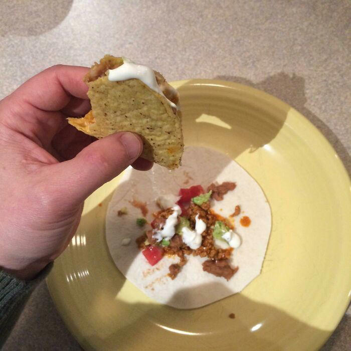 #7 Use A Spoon To Anchor Your Strainer, #15 Good Knowledge, #19 Look At This, #21 For Easy-To-Eat S'mores, Try Making Them In Ice Cream Cones, #23 Empty Ketchup Bottles Make Excellent Batter Holders And Dispensers, #27 Try The Lemon Method Under The Salmon To Avoid Burning Your Fish, #29 Don't Want To Mess Up 10 Bowls For Tacos? Use Muffin Tins!
