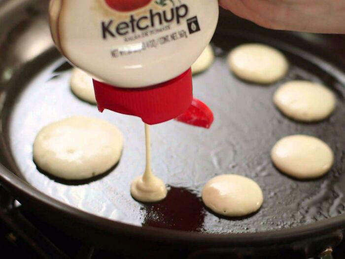#7 Use A Spoon To Anchor Your Strainer, #15 Good Knowledge, #19 Look At This, #21 For Easy-To-Eat S'mores, Try Making Them In Ice Cream Cones, #23 Empty Ketchup Bottles Make Excellent Batter Holders And Dispensers, #27 Try The Lemon Method Under The Salmon To Avoid Burning Your Fish, #29 Don't Want To Mess Up 10 Bowls For Tacos? Use Muffin Tins!