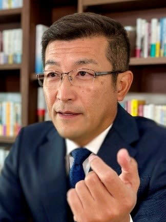 1.子どもが失敗したら自信を無くさないよう励ます, 2.愛情を注いで、できるだけ叱らない, 3.小学校3～4年生くらいまではとにかく自然の中で遊ばせる, 1.子どもをありのまま受け入れ、「あなたは大切な存在だ」というメッセージを伝える, 2.自分の意見や感覚を言語化するトレーニングと相手を理解するトレーニングを同時に行う, 3.目標設定と振り返りにより挑戦を支援する