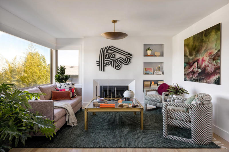 What Is the Best Seating Arrangement?, Is Odd Better Than Even?, Does the Room Size Matter?, Do the Chairs Have to Match?