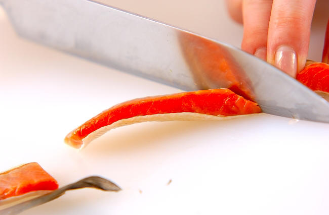 さわやか！ 秋鮭のレモンステーキ 家庭で作れる, 柑橘香る！ 秋鮭の和風ソテー, 秋鮭と野菜の包み蒸し 柑橘添え, 秋鮭の五目炊き込みご飯