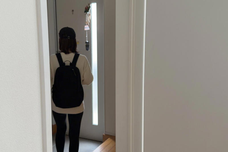 1：「あれもこれも必要」とバッグにつめ込む, 2：「ついで買い」を誘うアイテムが多い, 3：レシートをため込んで、お金がたまらなくなる, 4：荷物が多い重いバッグで、判断力が鈍りがち, 5：帰宅後にバッグの中身を整理せず放置