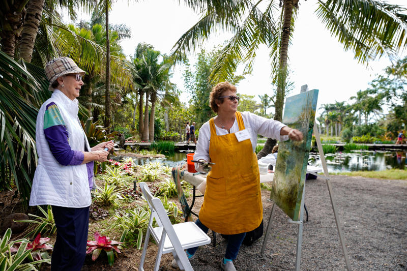 Garden becomes magical during holidays, Displays shown year-round in The Garden, History of Naples Botanical Garden, Check out the restaurant too , KNOW BEFORE YOU GO