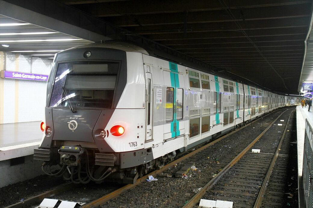 ヨーロッパでは2階建て＝通勤車両, 「2階建て3ドア車」も走るパリ, ドイツは「東」がいち早く導入, 日立の2階建て車が活躍するイタリア, イギリスにも約60年ぶりに復活？, 日本とヨーロッパで異なる環境