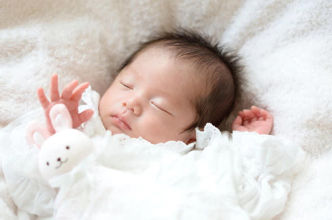 子どもの素朴な疑問、ときにどう応えるべきか戸惑うことも…, 『赤ちゃんはどうやってできるの？』と子どもに聞かれた時の『上手な答え方』3選, 1.赤ちゃんの卵と赤ちゃんの種が出会ってできる, 2.神様が授けてくれたと話す, 3.性に関する絵本などを用いて説明する, やってはいけない対処方法
