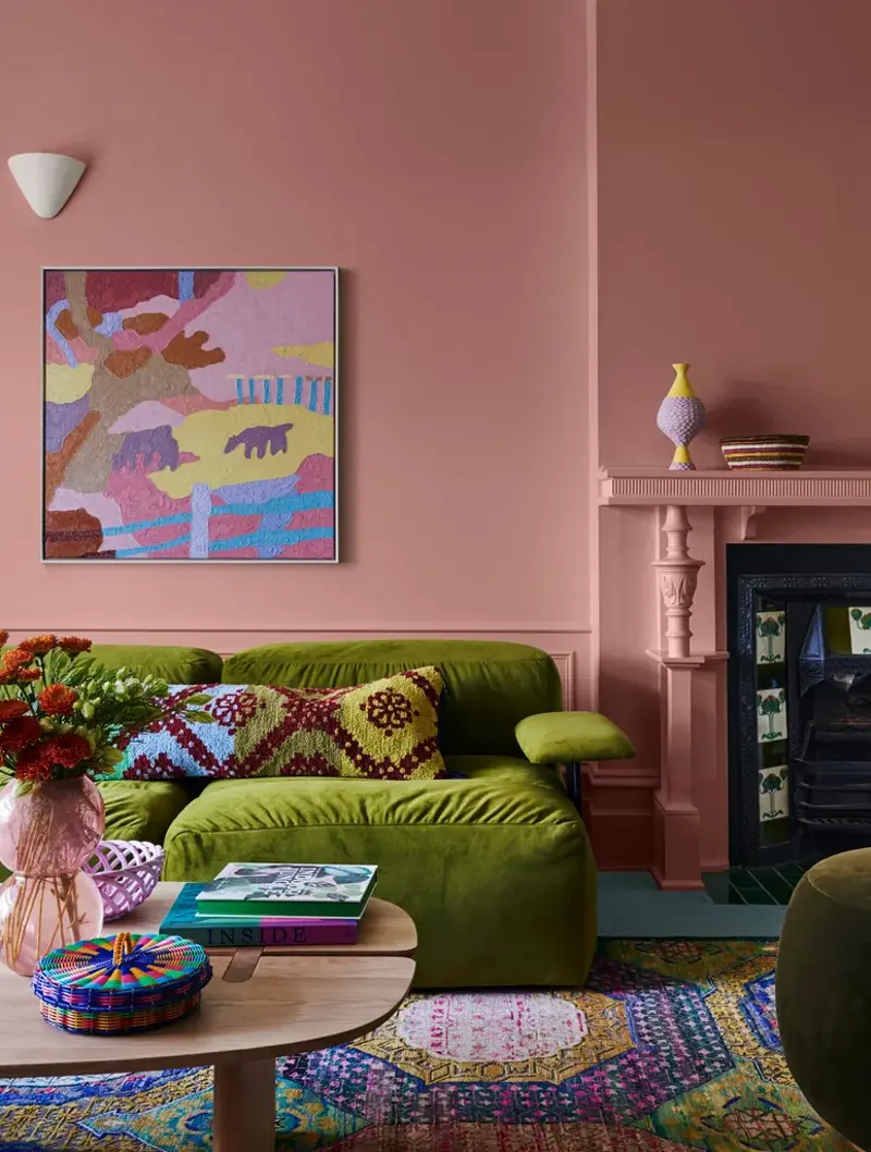 1. Lilly Allen’s New York boudoir, 2. Chic contemporary living room, 3. Stylist Alexandra Brownlow’s playful take on Christmas decorating, 4. A thoughtfully themed bedroom, 5. Pretty sitting room