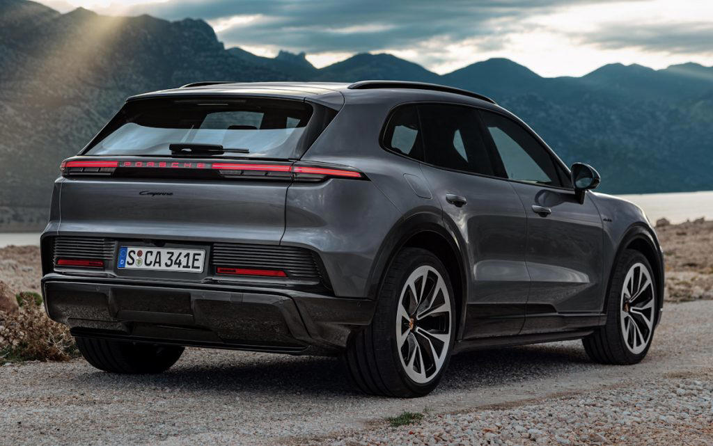 Cayenne Electric configurator is already on Porsche Malaysia’s website, Supercar-like performance, Capable of travelling the distance, charge the car wirelessly, Curved display? In a car?, More roomy than ICE-based Cayennes, complete with active aerodynamics