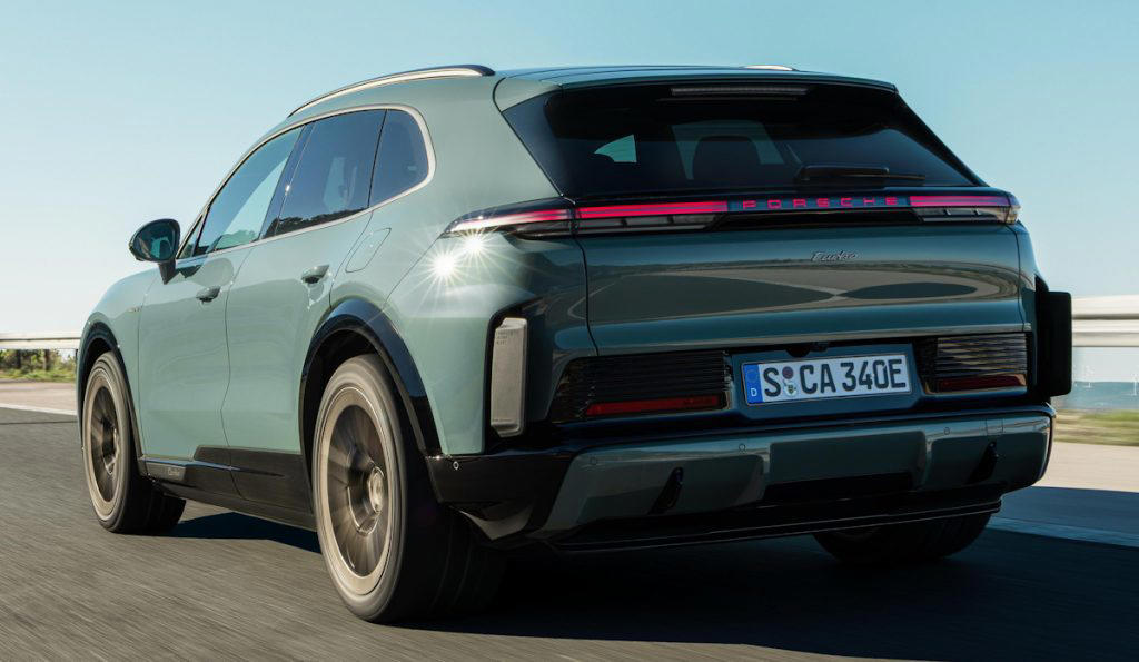 Cayenne Electric configurator is already on Porsche Malaysia’s website, Supercar-like performance, Capable of travelling the distance, charge the car wirelessly, Curved display? In a car?, More roomy than ICE-based Cayennes, complete with active aerodynamics