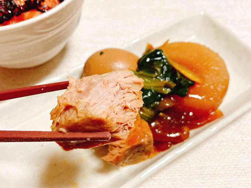 モニタリングで話題に！ 山下美月さんも絶賛した「角煮大根」, コストコの「角煮大根」のおいしい温め方は？, 【電子レンジ vs 鍋温め】コストコ「角煮大根」の温め方法を比較レビュー！, コストコの「角煮大根」のおいしい食べ方は？, コストコの「角煮大根」の値段, コストコの「角煮大根」の原材料, コストコの「角煮大根」のカロリー, コストコの「角煮大根」の消費期限と保存方法