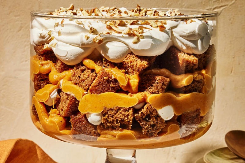 Cranberry-Apple Streusel Bars, Poached Pear Cake, Apple-Honey Cake, Pumpkin–Chocolate Chip Oatmeal Cookies, Banana Cake with Cream Cheese Frosting, Bingka Labu Kuning (Pumpkin Cake), Flaky Apple Pie Bars, Pumpkin Trifle, Carrot Cake Bars, 2-Bite Mini Pumpkin Cheesecake Tarts, Puff-Pastry Apple Turnovers with Brown Butter, Pumpkin Sugar Cookies, Banana Bread Focaccia, Pumpkin Bread, Apfelstrudel, Cranberry Nut Bread, Pumpkin Spice Latte Cookies